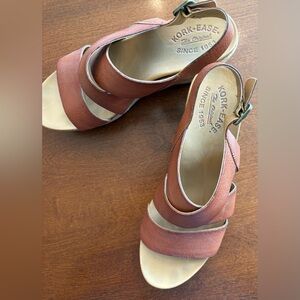 LN Kork-Ease Ashcroft Wedge Sandals Sz 9M in Brown Cognac Leather